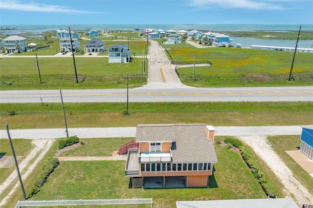 21216 Gulf Drive, Galveston, TX 77554