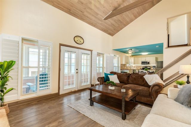 21216 Gulf Drive, Galveston, TX 77554