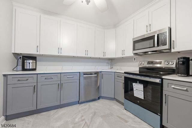 2304 Jamestown Cmn, Hillsborough Twp., NJ 08844