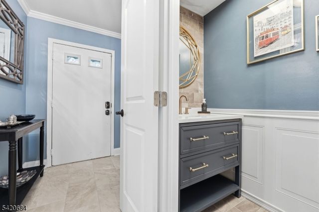 2304 Jamestown Cmn, Hillsborough Twp., NJ 08844