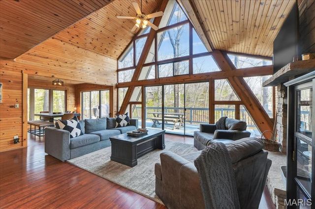 1760 Turrach Drive, Wright City, MO 63390