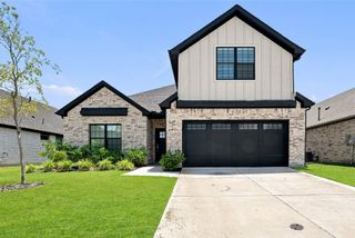 498 Oak Creek Drive, Lavon, TX 75166