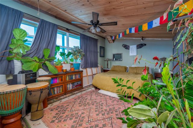 270 Dry Creek RD, Manor, TX 78653