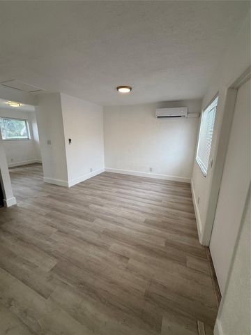 2213 Lincoln St 4, Hollywood, FL 33020
