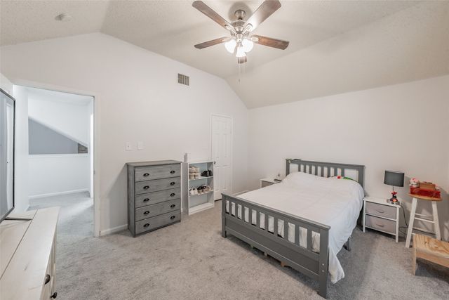 825 Ashmount Lane, Arlington, TX 76017