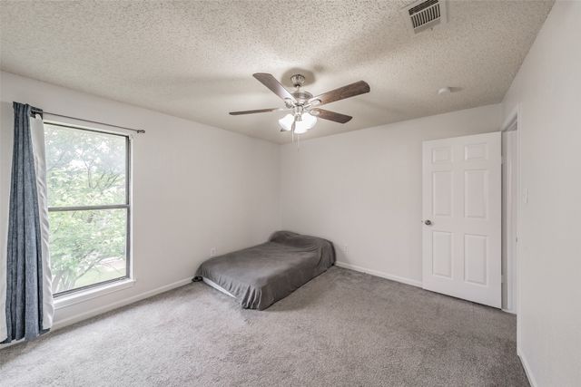 825 Ashmount Lane, Arlington, TX 76017