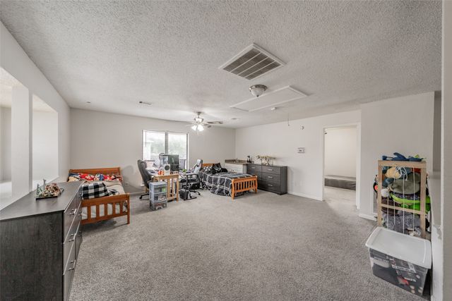 825 Ashmount Lane, Arlington, TX 76017