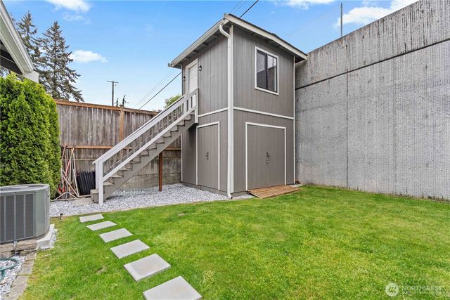 11831 93rd Avenue Ct E, Puyallup, WA 98373