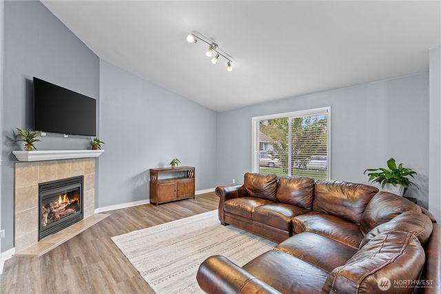 11831 93rd Avenue Ct E, Puyallup, WA 98373