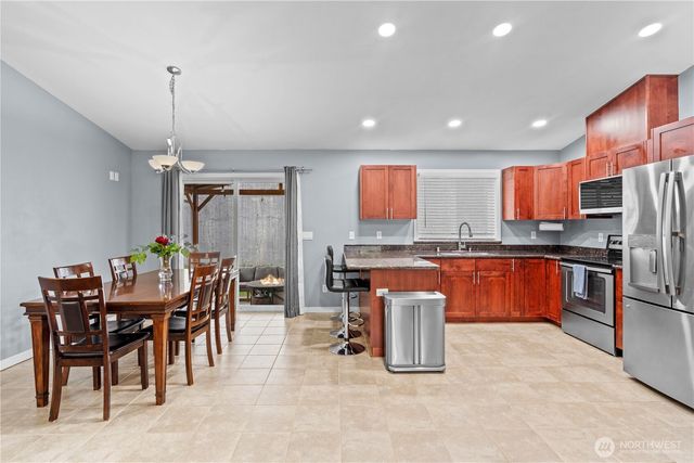 11831 93rd Avenue Ct E, Puyallup, WA 98373