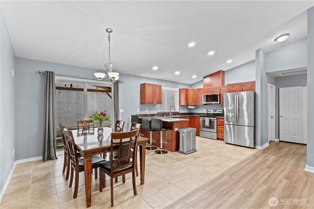 11831 93rd Avenue Ct E, Puyallup, WA 98373