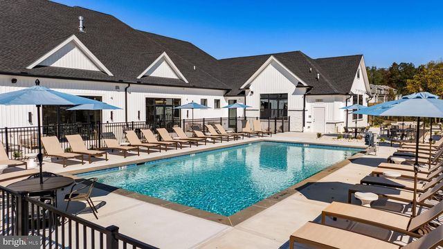 2608 MAPLEWOOD CIR, Harrisburg, PA 17110