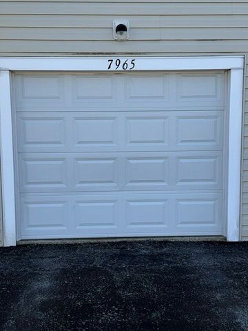 7965 164th Place 7965, Tinley Park, IL 60477