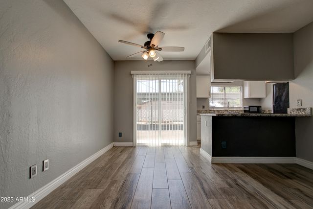 2215 W AUGUSTA Avenue 104, Phoenix, AZ 85021