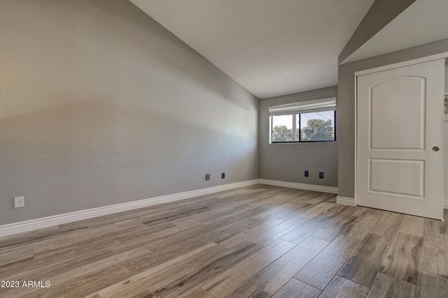 2215 W AUGUSTA Avenue 104, Phoenix, AZ 85021