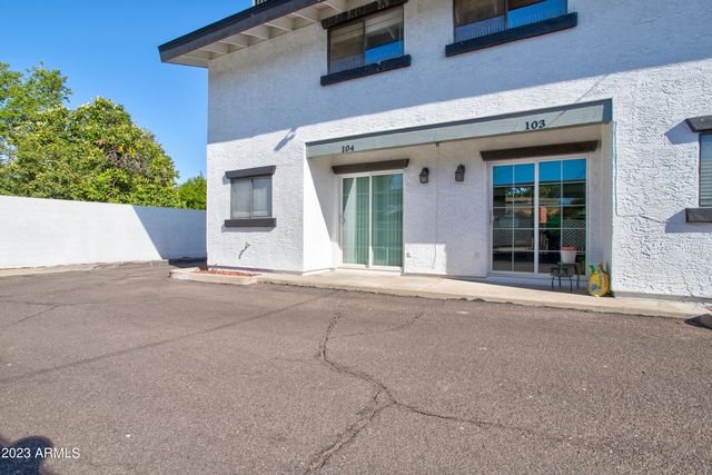 2215 W AUGUSTA Avenue 104, Phoenix, AZ 85021