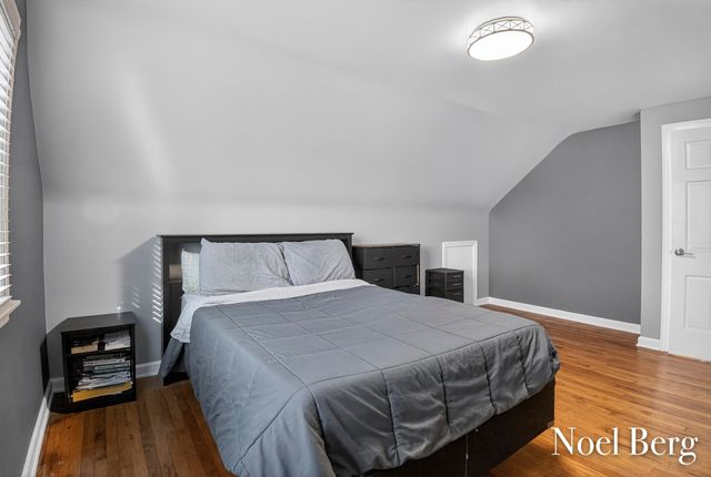 3474 Mccracken Street, Norton Shores City, MI 49441