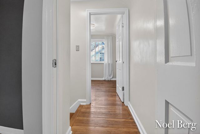 3474 Mccracken Street, Norton Shores City, MI 49441