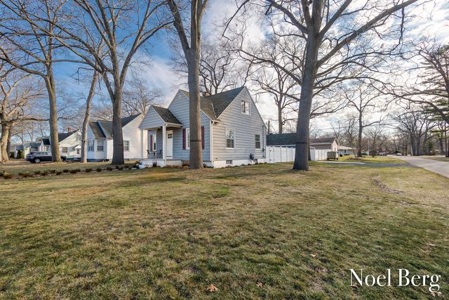 3474 Mccracken Street, Norton Shores City, MI 49441