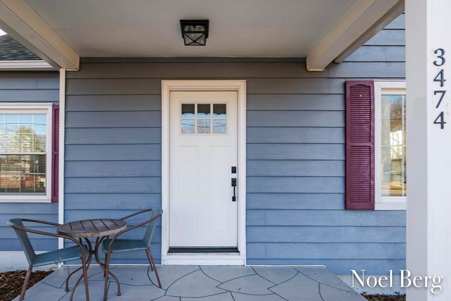 3474 Mccracken Street, Norton Shores City, MI 49441