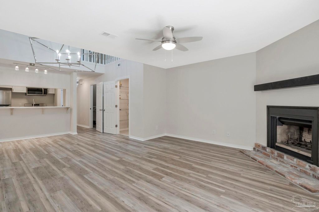 4221 Brookside Dr, Pensacola, FL 32503