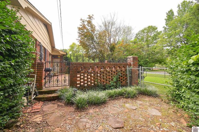 165 Myrna Drive, Paducah, KY 42003