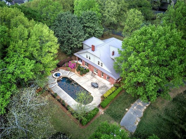 421 Boulevard Heights, Calhoun, GA 30701