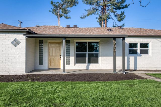 5561 E Indianapolis Avenue, Fresno, CA 93727