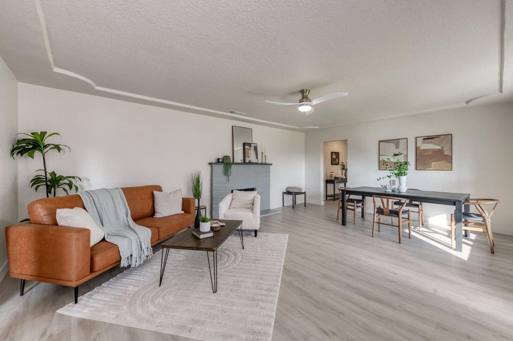 Image 4 of property listing at 5561 E Indianapolis Avenue, Fresno, CA 93727