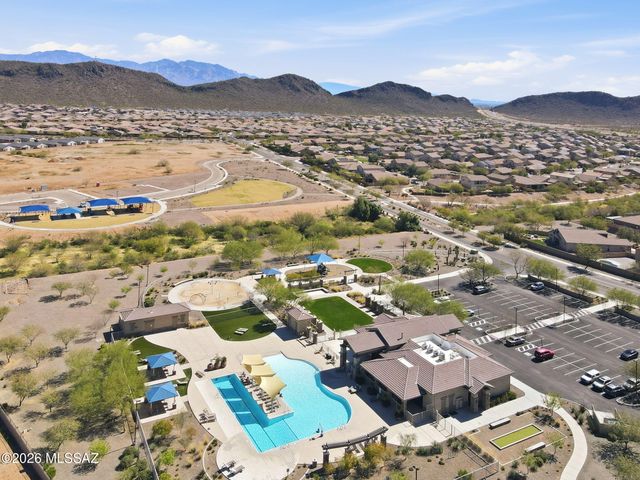 8872 W Curzon Road, Marana, AZ 85653