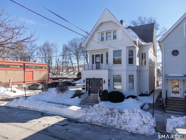 821 State Street, New Haven, CT 06511