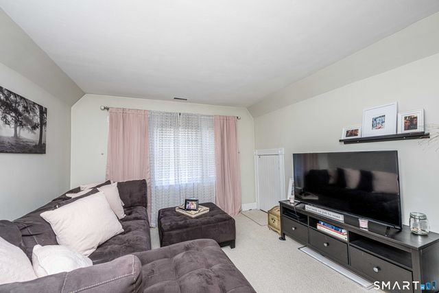 821 State Street, New Haven, CT 06511