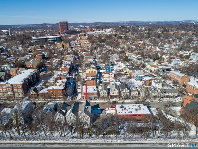 821 State Street, New Haven, CT 06511