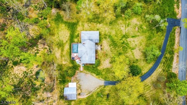 49 Frog Hollow Rd, Tewksbury Twp., NJ 07830