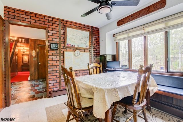 49 Frog Hollow Rd, Tewksbury Twp., NJ 07830