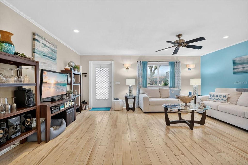 Image 5 of property listing at 211 VALENCIA I, Delray Beach, FL 33446