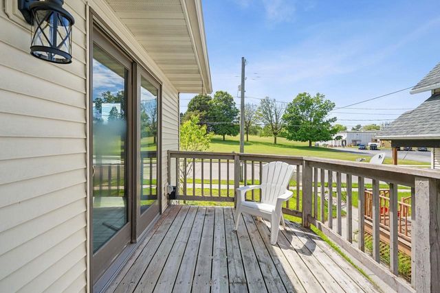2009 S 10TH STREET, Manitowoc, WI 54220