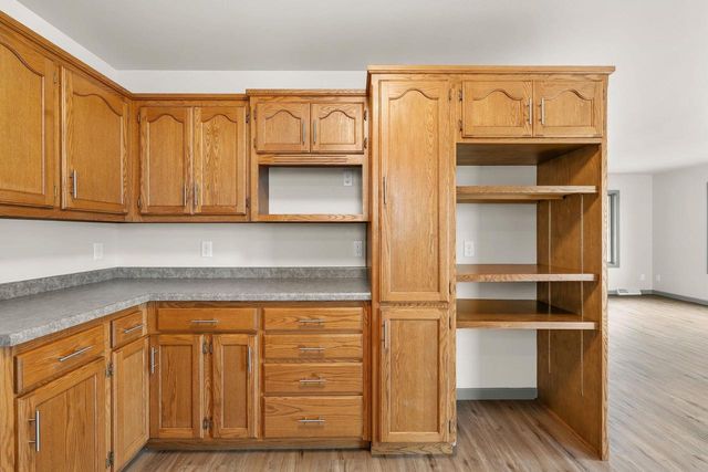 2009 S 10TH STREET, Manitowoc, WI 54220