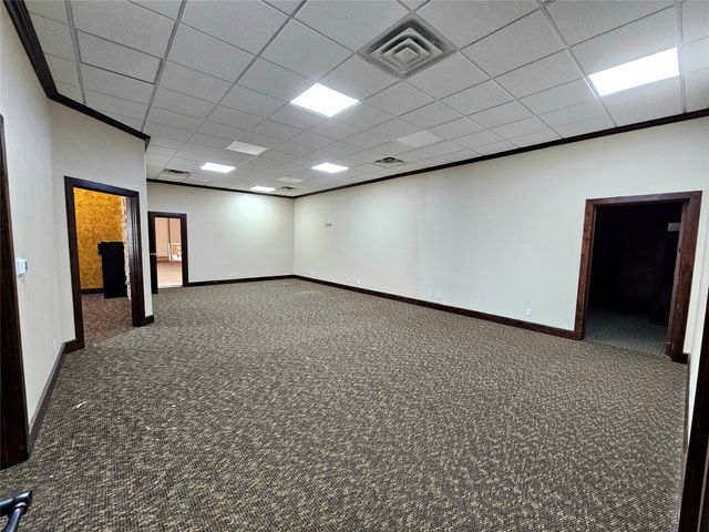 807 N Frontage Road, Valley View, TX 76272