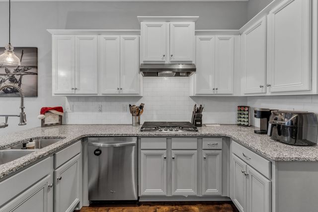 208 Cedar Place Row, Nashville, TN 37221