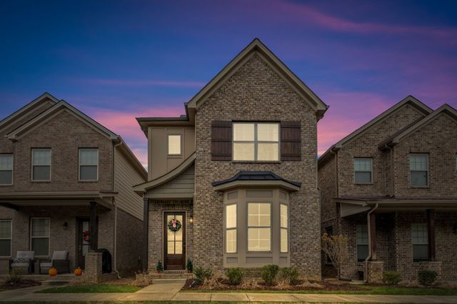 208 Cedar Place Row, Nashville, TN 37221