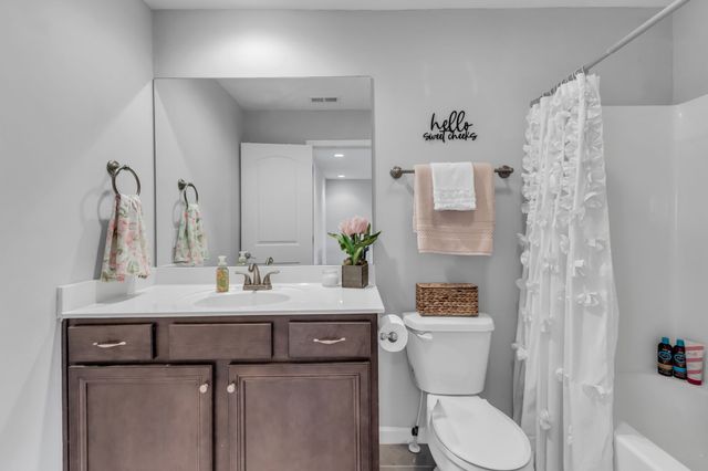 208 Cedar Place Row, Nashville, TN 37221