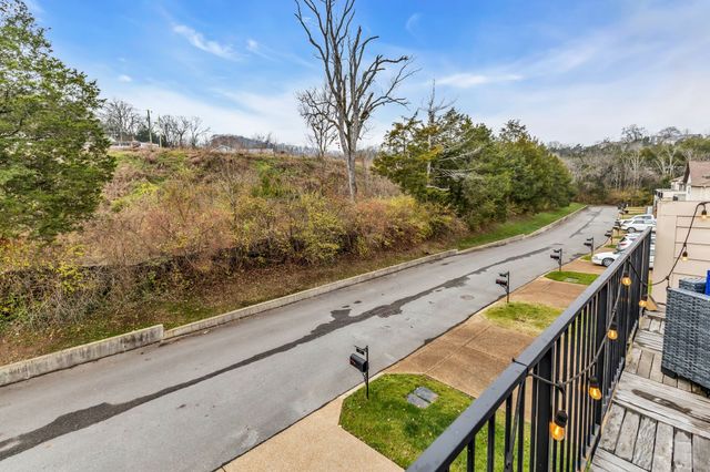 208 Cedar Place Row, Nashville, TN 37221