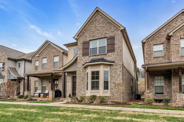 208 Cedar Place Row, Nashville, TN 37221