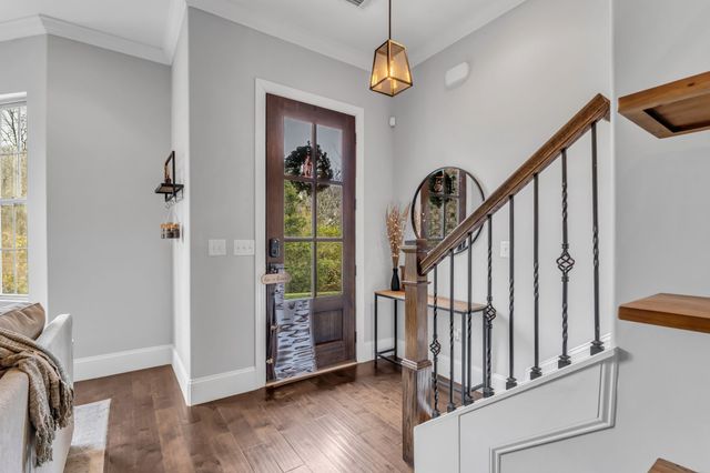 208 Cedar Place Row, Nashville, TN 37221