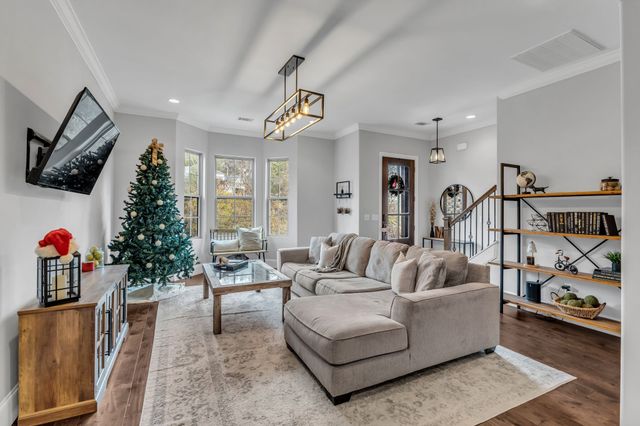 208 Cedar Place Row, Nashville, TN 37221