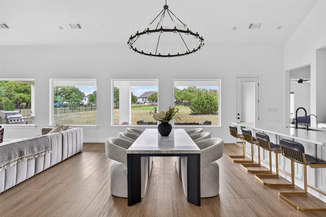 534 Prairie Clover DR, Dripping Springs, TX 78620