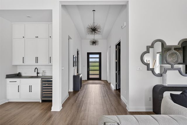 534 Prairie Clover DR, Dripping Springs, TX 78620