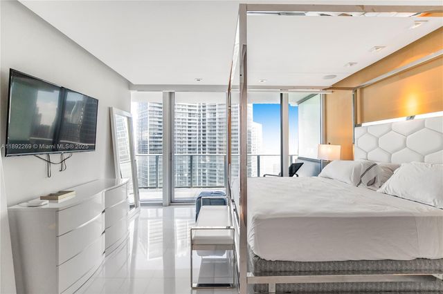 200 Biscayne Boulevard Way 3508, Miami, FL 33131