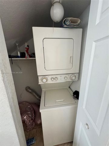 8456 NW 4th Ct 8456, Miami, FL 33150